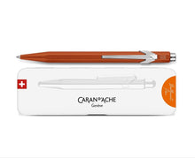 Load image into Gallery viewer, BOLIGRAFO CARAN D&#39;ACHE 849 COLORMAT-X, NARANJA NM0849.776
